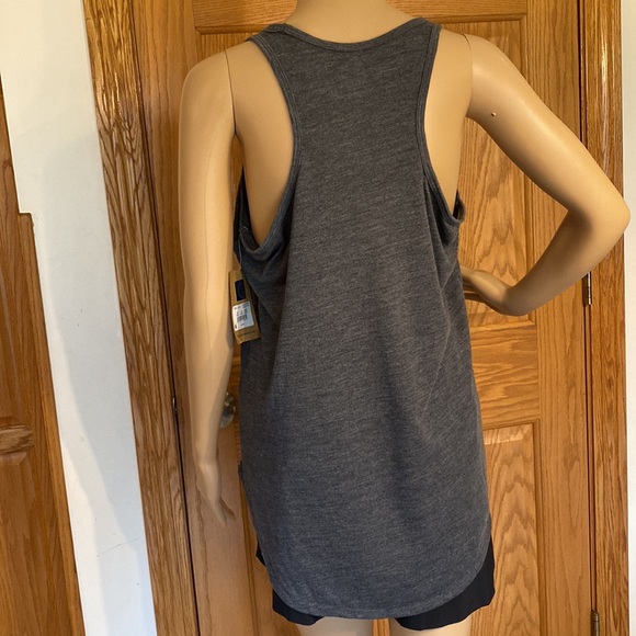 Wake Forest University gray hi-lo tank (Officail licensed Collegiate Product) - Picture 4 of 11